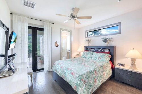 616 Somerset Ct, Marco Island FL  34145-2450 exterior