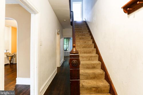 380 2nd St, Harrisburg, PA 17113-2526