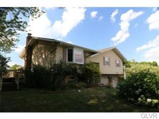 7142 Kingstead Dr, Slatington, PA 18080-2220