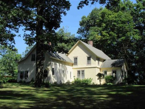 130 Beach Rd, Clifton Park Center, NY 12065-7911