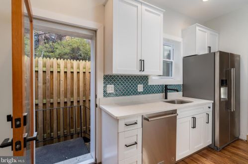 1509 Vermont Ave, Washington DC 20005-3712 exterior