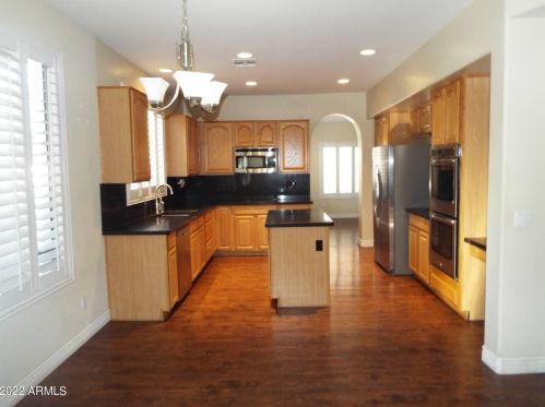 1763 Arabian Dr, Gilbert, AZ 85296-3226