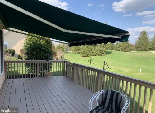 135 Sawgrass Dr, Blue Bell PA  19422-3209 exterior