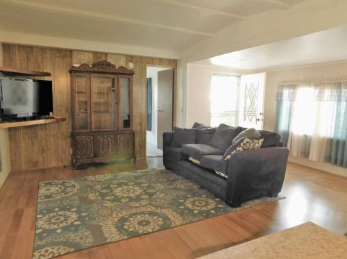 373 Raymond Ln, Folsom CA  95630-1749 exterior