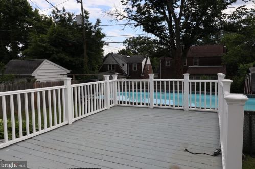 22 Stuyvesant Dr, Wilmington DE  19809-3435 exterior