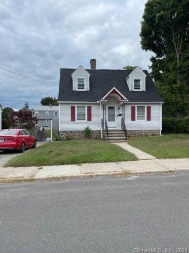 65 Hinsdale Ave, Waterbury, CT 06705-1228
