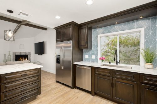 54404 Avenida Madero, La Quinta CA  92253-3620 exterior