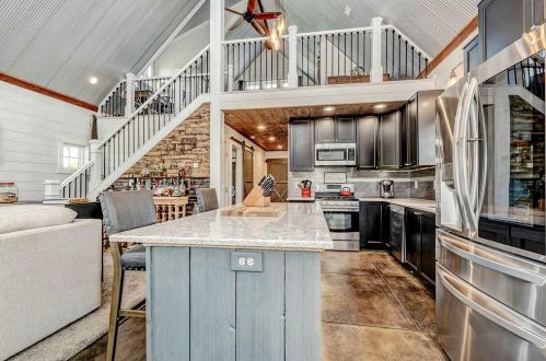 17978 Nashport Rd, Nashport OH  43830-4601 exterior