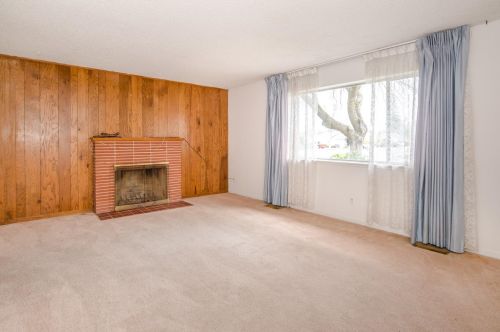 4 Casa Linda Dr, Woodland CA  95695-4612 exterior