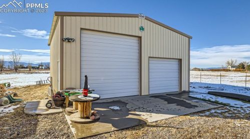 971 Los Charros Dr, Pueblo CO 81007-6168 exterior