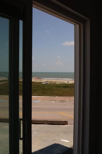 1020 Seawall Blvd, Galveston TX 77550-8153 exterior