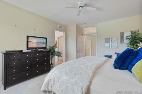 11249 Carmel Crk Rd, San Diego CA 92130-2624 exterior