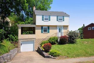 1370 Greenway Dr, Pittsburgh, PA 15204-2530