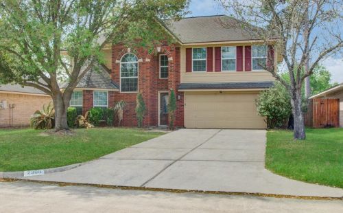 2306 Pine Cone Dr, Humble, TX 77339-1081