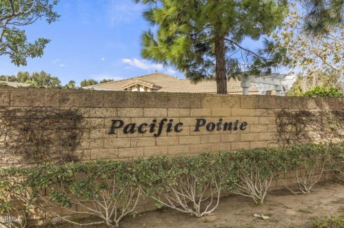 3870 Shakespeare Dr, Oxnard CA  93033-6868 exterior