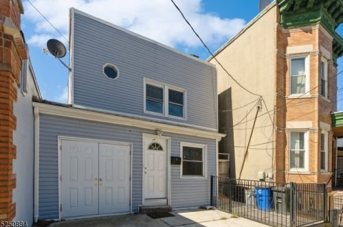 1109 12th St, North Bergen NJ  07047-1815 exterior