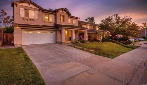 5113 Mendip St, Oceanside, CA 92057-1854