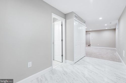 3010 Rosemary Ln, Falls Church VA  22042-1840 exterior