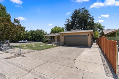 620 Walnut Park Ave, Liberty Farms CA  95620-3148 exterior