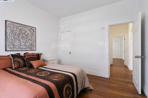 1528 79 Ave, Oakland CA  94621-2644 exterior