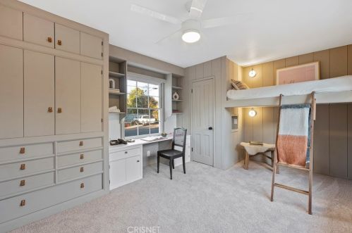 6554 Colbath Ave, Van Nuys CA  91401-1503 exterior