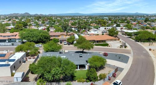 2827 Evans Dr, Phoenix AZ  85032-5030 exterior