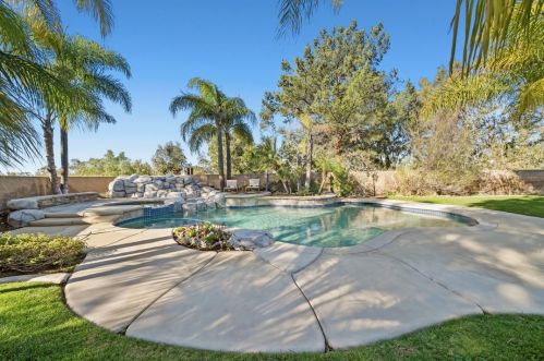 2208 San Miguel Dr, Orange, CA 92867-8602