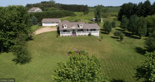 1748 30th Ave, Hammond WI  54015-5215 exterior