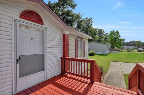 16438 Emerson Cir, Conroe TX  77306-5947 exterior
