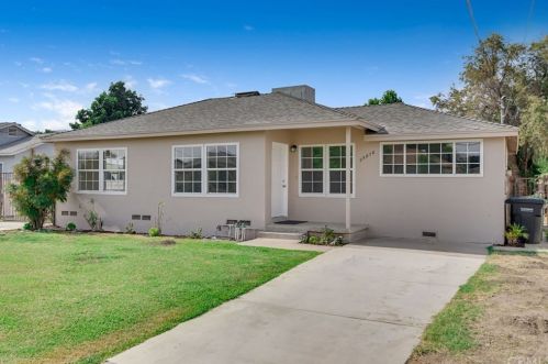 25870 Lomas Verdes St, Redlands CA  92373-8404 exterior