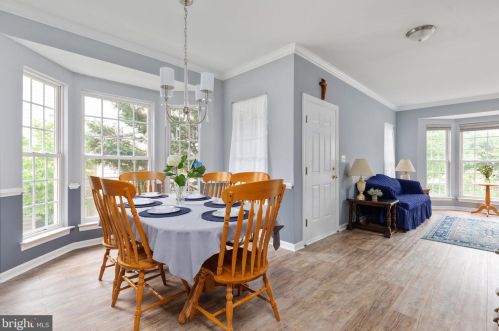 6465 Ashby Grove Loop, Haymarket VA  20169-3211 exterior