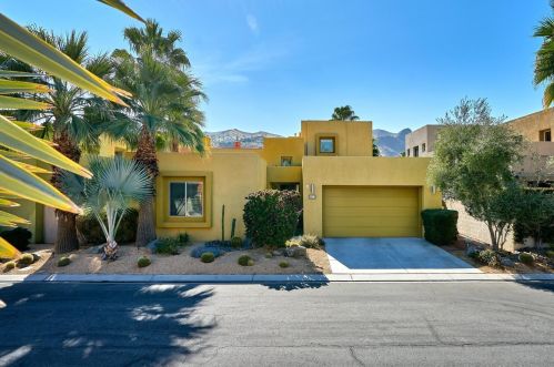 2973 Candlelight Ln, Palm Springs, CA 92264-6823
