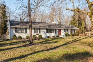 2111 Sprucewood Dr, Greensboro, NC 27407-7731