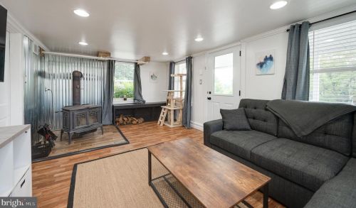 2149 Old Lancaster Pike, Swartzville PA  17569-9139 exterior