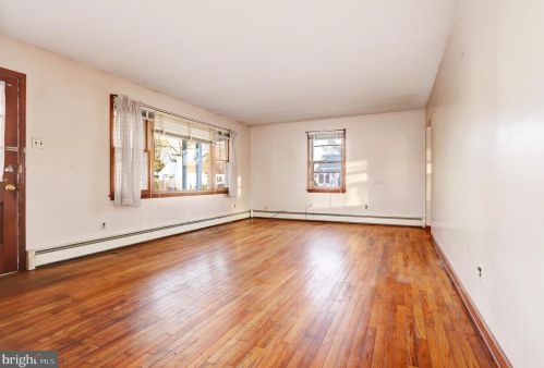 526 Spruce Ave, Northfield, NJ 08225-1667