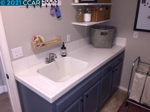 327 Whispering Oaks Ct, West Pittsburg CA  94565-7371 exterior