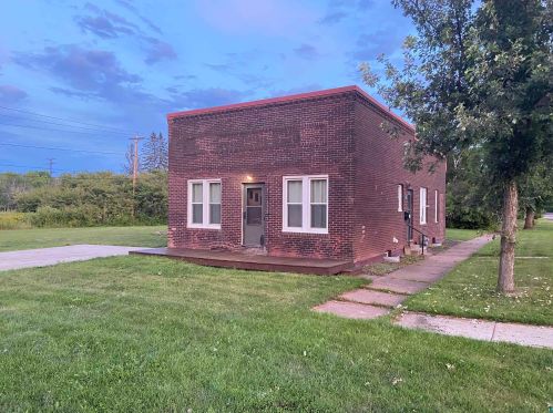 402 Gary St, Duluth, MN 55808-1764