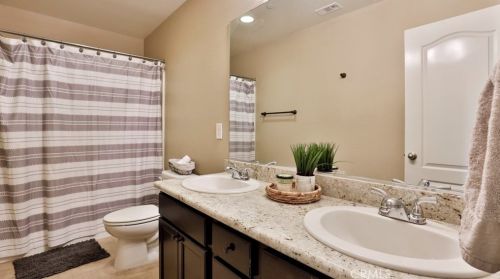 35595 Desert Rose Way, Lake Elsinore CA  92532-2905 exterior