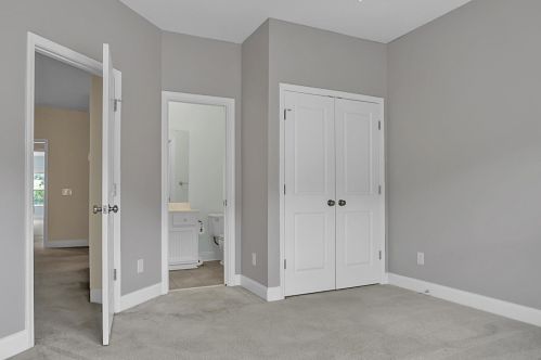 2061 Kings Gate Ln, Mount Pleasant SC  29466-8162 exterior