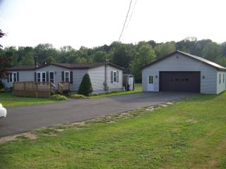 6659 Irish Rd, Marcy, NY 13403-2916