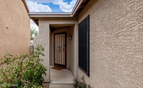 6198 Stonechat Dr, Tucson, AZ 85756-8789