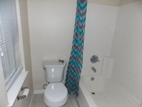 1409 Birdie Dr, Windsor CA  95492-8717 exterior