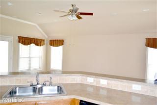 926 Crystal Dove Ave, College Station TX  77845-5926 exterior