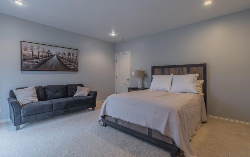 9894 Burleigh Ln, Hamilton KY  41091-8735 exterior