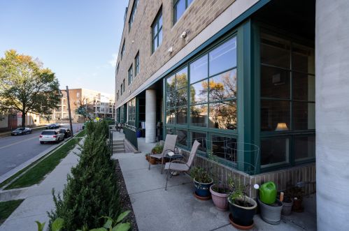 1888 Water St, Milwaukee, WI 53202-1567