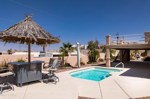 879 Window Rock Plz, Lake Havasu City AZ  86406-7374 exterior