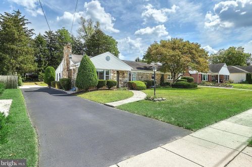 133 Stephen Pl, Hanover, PA 17331-1940