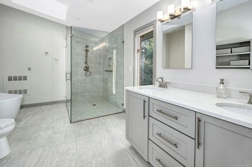 3 Banks Hill Rd, Pleasantville NY  10570-2453 exterior