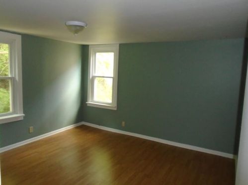 352 Beaver St, Leetsdale PA  15056-1106 exterior
