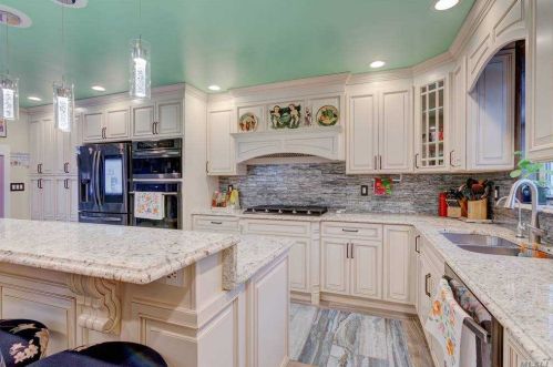 1350 Spur Dr, Islip Manor NY  11751-1117 exterior